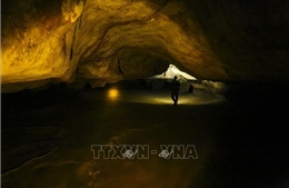 Khám phá vẻ đẹp hang động Chua Ta - Điện Biên