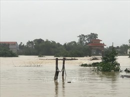 Sáng 20/10, mưa đã giảm, nước rút chậm, nhiều nơi ở Hà Tĩnh vẫn bị cô lập