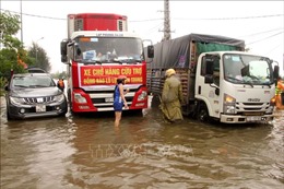 Hàng vạn tấm lòng nghĩa tình đang hướng về vùng lũ lụt Quảng Bình