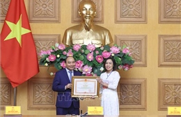 Thủ tướng Nguyễn Xuân Phúc gặp mặt &#39;Những tấm gương sáng thầm lặng vì cộng đồng&#39;