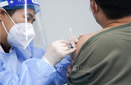Trung Quốc đặt mục tiêu đến giữa năm 2022 tiêm chủng cho 70-80% dân số 