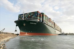 Vụ tàu mắc kẹt ở kênh đào Suez: Ai Cập ước tính thiệt hại 1 tỷ USD 