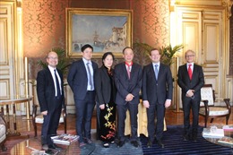 Đại sứ Việt Nam tại Pháp Nguyễn Thiệp được trao tặng Huân chương Bắc đẩu Bội tinh