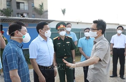 Phó Thủ tướng Vũ Đức Đam kiểm tra phòng, chống dịch COVID-19 tại Bắc Giang