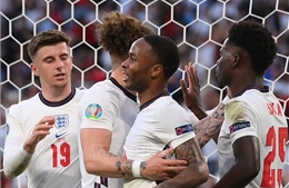 EURO 2020: Sterling ca ngợi chiến thắng của Anh trước Đan Mạch 