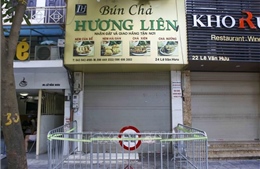 Hà Nội: Phong tỏa cửa hàng ăn uống do liên quan ca mắc COVID-19