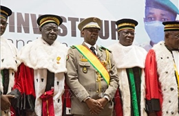 Tấn công bằng dao nhằm vào Tổng thống lâm thời Mali 