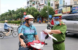 Siết chặt giãn cách, hiệu quả ngày càng khả quan tại TP Hồ Chí Minh