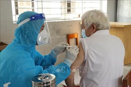 Đẩy nhanh tiến độ tiêm vaccine phòng COVID-19 cho người dân