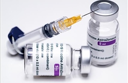 Nhà khoa học Anh tin tưởng vaccine có thể chặn đứng được biến thể Omicron