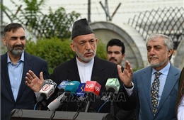 Cựu Tổng thống Karzai gặp quan chức Taliban