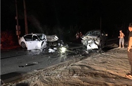 Va chạm giữa hai xe ô tô khiến 2 người tử vong