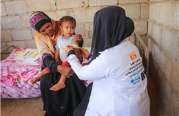 &#39;Thiên sứ&#39; khám chữa bệnh miễn phí tại ngôi làng nghèo ở Yemen