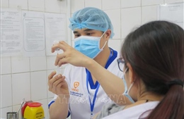 TP Hồ Chí Minh: Người tiêm 2 mũi vaccine làm việc trực tiếp tại trụ sở cơ quan