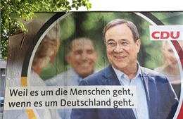 Thủ tướng Merkel huy động sự ủng hộ cho ứng cử viên Laschet