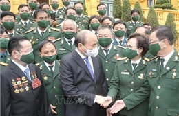 Chủ tịch nước Nguyễn Xuân Phúc gặp mặt Đoàn đại biểu doanh nhân là cựu chiến binh