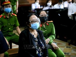 Hoãn xử phúc thẩm do bị cáo Dương Thị Bạch Diệp gặp vấn đề về sức khỏe