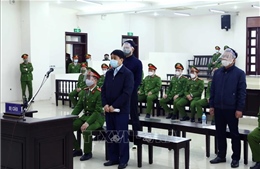 Xét xử sơ thẩm cựu Chủ tịch UBND TP Hà Nội Nguyễn Đức Chung và đồng phạm 