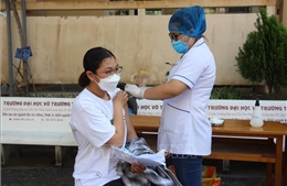Cần Thơ: Triển khai tiêm vaccine phòng COVID-19 mũi 2 cho trẻ từ 12 - 17 tuổi