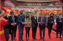 Hệ thống siêu thị Carrefour tại Pháp lần đầu tổ chức Tuần lễ Tết Nguyên đán Việt Nam