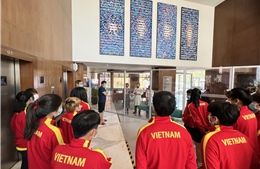 Đội tuyển bóng đá nữ Việt Nam đón giao thừa xa nhà