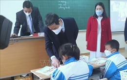 Bộ trưởng Bộ GD-ĐT kiểm tra hoạt động dạy học trực tiếp tại Hải Phòng