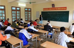 Nhiều trường học ở Sơn La cho học sinh tạm dừng đến trường để chống rét