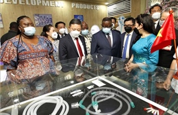 Tổng thống CH Sierra Leone đánh giá cao mô hình Khu Công nghệ cao TP Hồ Chí Minh