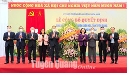 Đồng chí Trương Thị Mai dự lễ công bố xã Kiên Đài đạt chuẩn nông thôn mới 