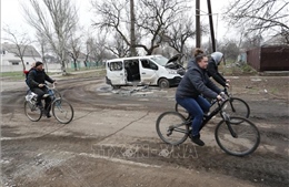 Ukraine tiếp tục gia hạn tình trạng thiết quân luật