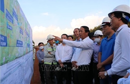 Phó Thủ tướng Lê Văn Thành kiểm tra tiến độ thi công sân bay Long Thành