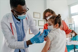 Mỹ sắp triển khai tiêm vaccine phòng COVID-19 cho trẻ từ 6 tháng đến 5 tuổi