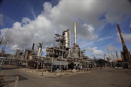 Venezuela sẵn sàng hợp tác dầu khí với Pháp