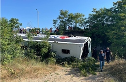Tai nạn xe buýt tại Thổ Nhĩ Kỳ, 6 người thiệt mạng