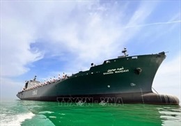 Iran hạ thủy 2 tàu đổ bộ trọng tải 800 tấn