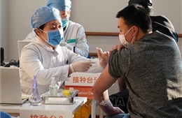 Trung Quốc công bố kế hoạch mới về việc tiêm vaccine ngừa COVID-19