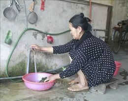 Nỗ lực giải quyết tình trạng người dân &#39;khát&#39; nước sạch ở huyện nông thôn mới
