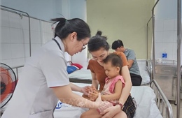 Thừa Thiên - Huế: Sẵn sàng thuốc điều trị ca bệnh tay chân miệng thể nặng