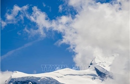 Tìm thấy hài cốt nhà leo núi mất tích cách đây 37 năm tại một sông băng ở vùng núi Alps