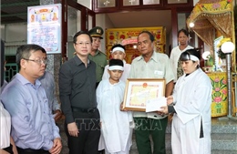 Truy tặng Huân chương Dũng cảm cho anh Nguyễn Hữu Đốn đã hy sinh khi cứu người 