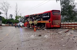 Kon Tum: Tai nạn giao thông nghiêm trọng làm 1 người chết, 12 người bị thương
