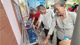 Bàn giao hệ thống lọc nước cho người dân vùng hạn mặn
