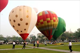 Hàng nghìn người trải nghiệm Lễ hội khinh khí cầu quốc tế Tuyên Quang