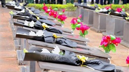 Truy điệu, an táng các liệt sỹ quân tình nguyện và chuyên gia Việt Nam hy sinh ở Campuchia