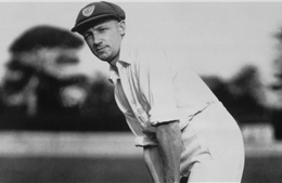 Các nhà sưu tập tranh giành sở hữu chiếc mũ của huyền thoại cricket Don Bradman