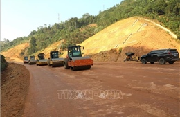 Sắc xuân trên công trường cao tốc Tuyên Quang - Hà Giang