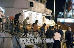 Italy nhất trí tiếp nhận người di cư được cứu trên biển