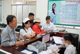 Bộ trưởng Bộ Y tế kiểm tra các trạm y tế điểm ở Hà Tĩnh