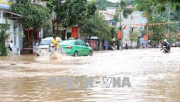 Mưa lớn gây ngập lụt tại Sơn La
