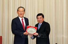 Lãnh đạo Thành phố Hồ Chí Minh tiếp Chủ tịch Liên đoàn Công nghiệp Hàn Quốc